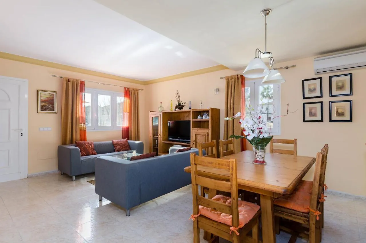 Yourhouse Ca Na Xisca location